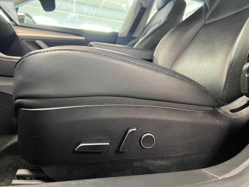 2022 Tesla Model 3 Base photo 16