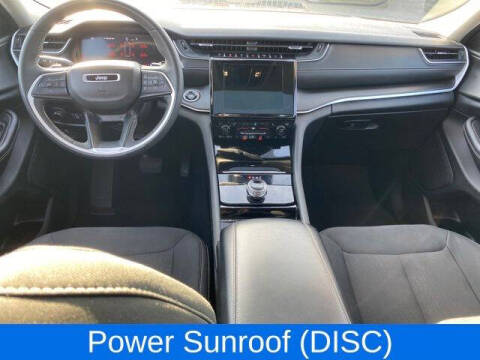 2023 Jeep Grand Cherokee L Laredo