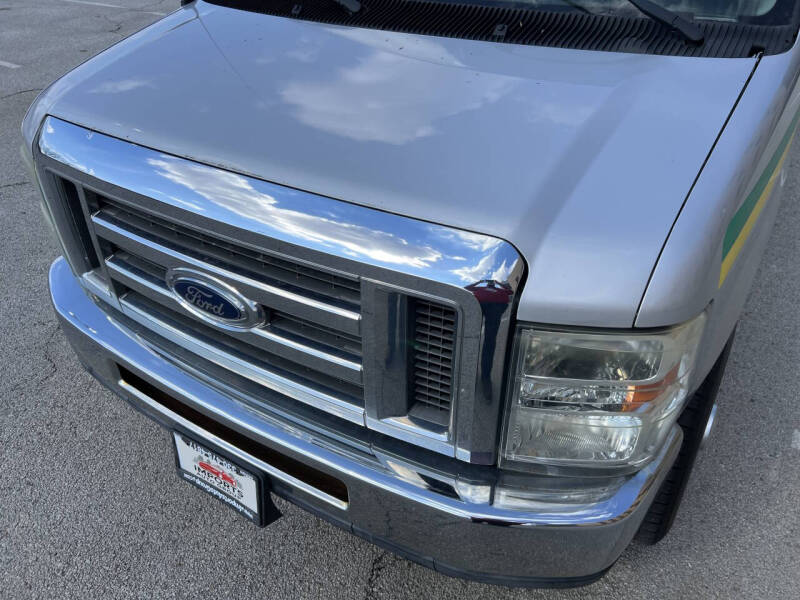 2011 Ford E-Series E-250