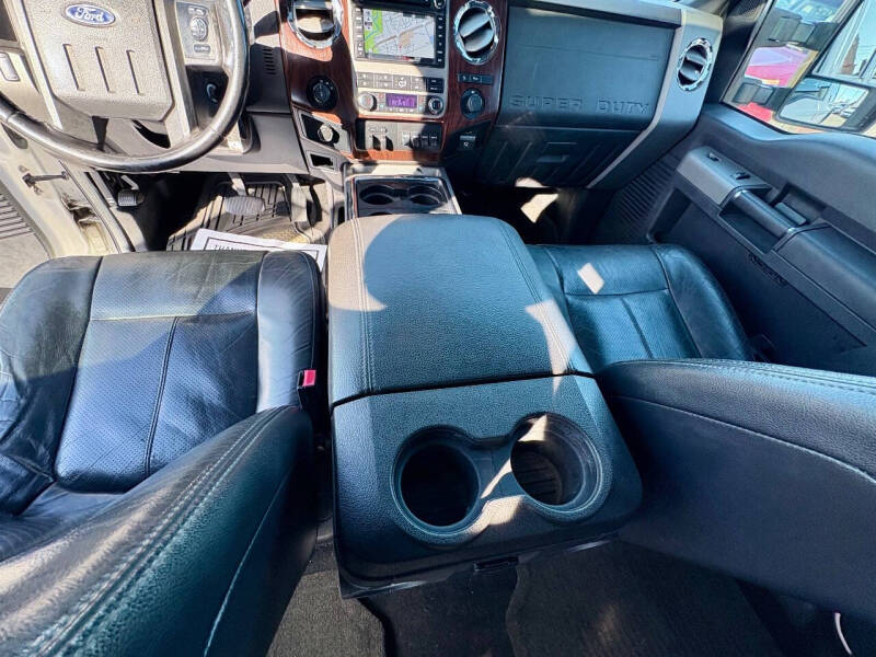 2012 Ford F-250 Super Duty Lariat