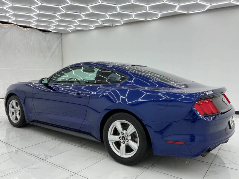2016 Ford Mustang V6