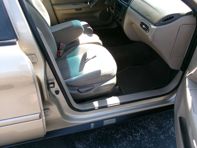 2001 Ford Taurus SES