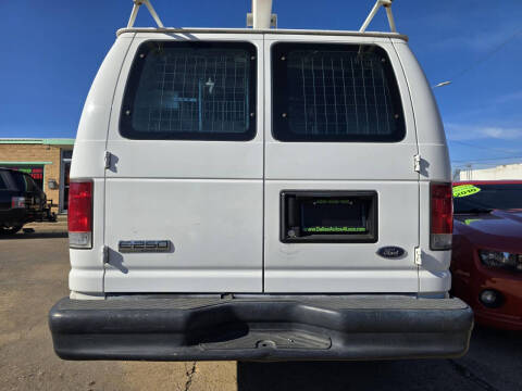 2010 Ford E-Series E-250