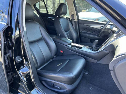 2021 Infiniti Q50 Luxe