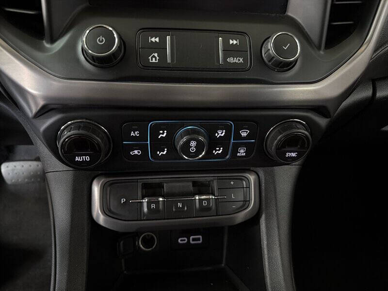 2020 GMC Acadia SLT