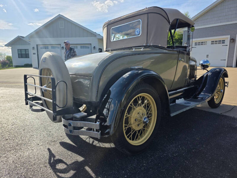 1928 Ford Roadster