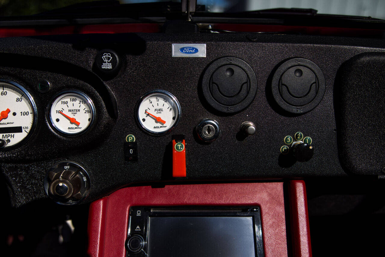 1974 MG MGB 41