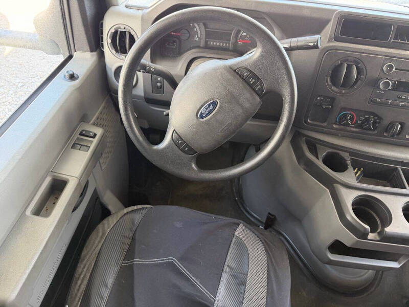 2015 Ford E-Series
