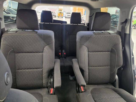2017 GMC Acadia SLE-2
