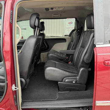 2014 Chrysler Town and Country Touring