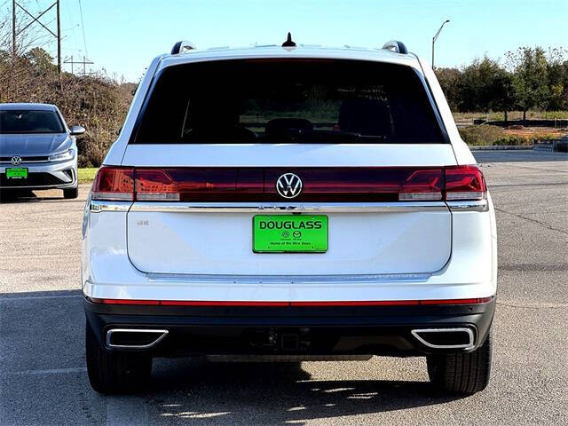 2025 Volkswagen Atlas SE