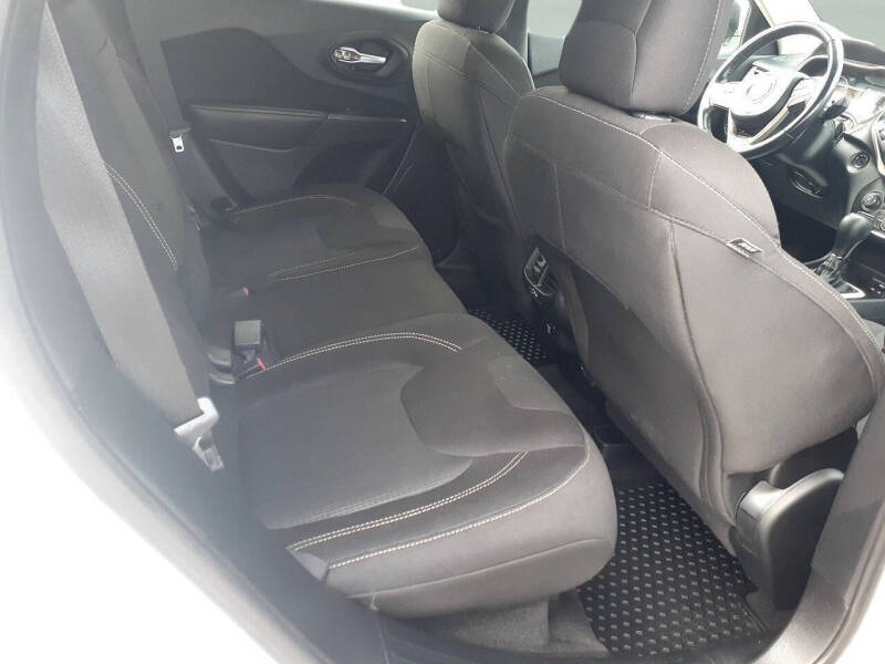 2015 Jeep Cherokee Altitude