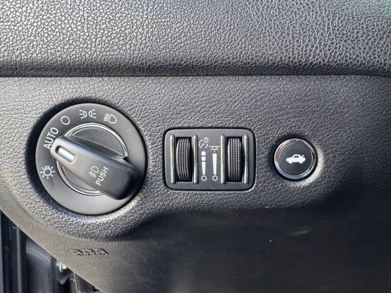 2023 Chrysler 300 S V6