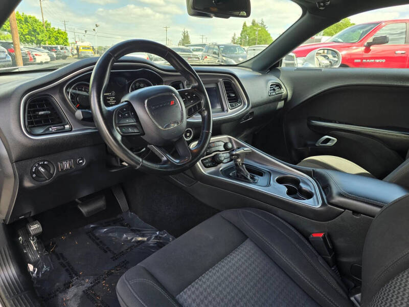 2020 Dodge Challenger SXT