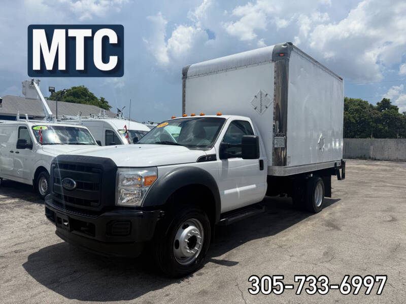 2016 Ford F-450 Super Duty Chassis Cab's photo