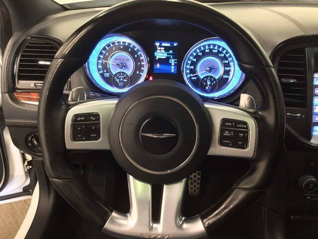 2012 Chrysler 300 SRT8