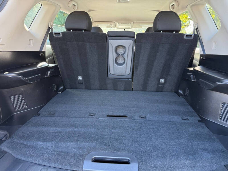 2017 Nissan Rogue SL