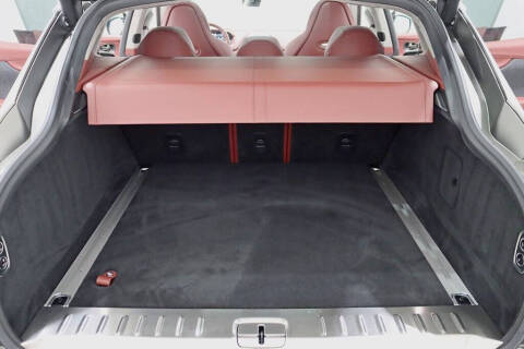 2021 Aston Martin DBX