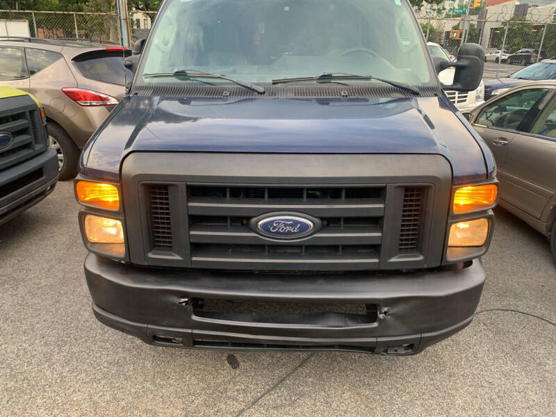 2010 Ford E-Series E-350 SD