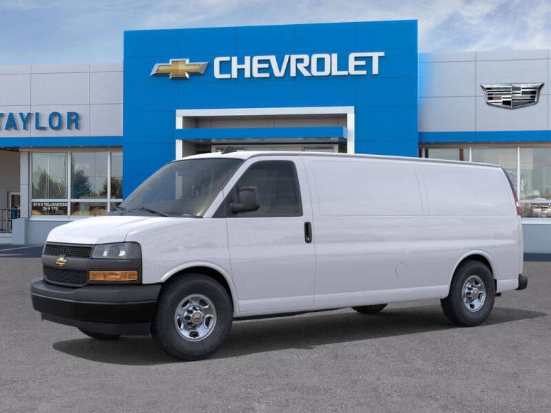 2025 Chevrolet Express 3500