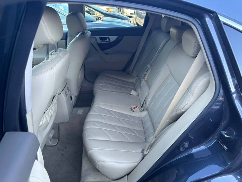 2011 Infiniti FX35