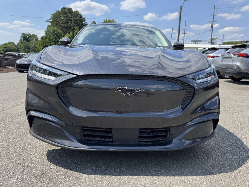 2022 Ford Mustang Mach-E Select