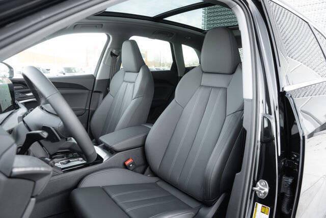 2025 Audi Q5 quattro Premium Plus TFSI