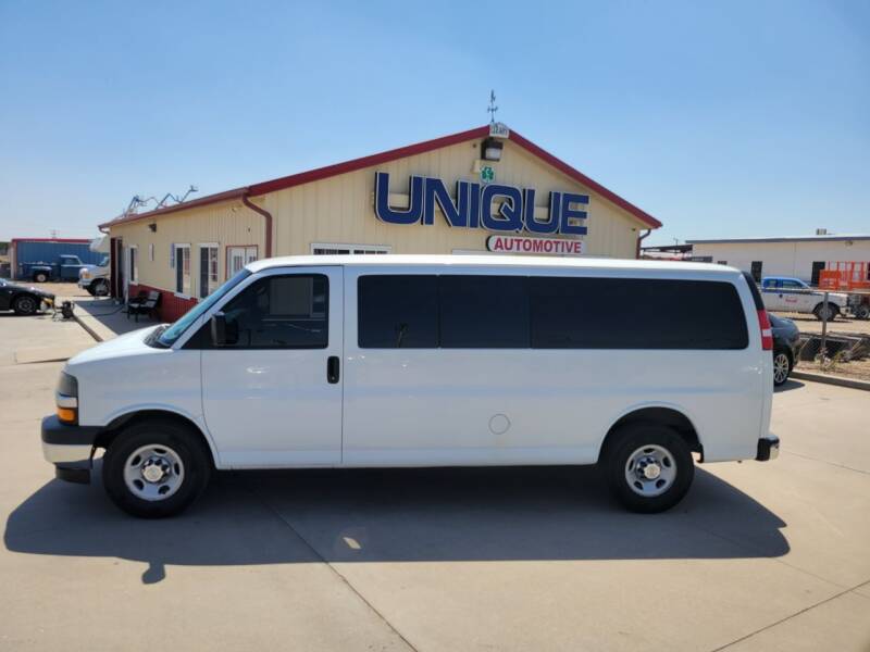 2017 Chevrolet Express for sale at UNIQUE AUTOMOTIVE "BE UNIQUE" in Garden City KS