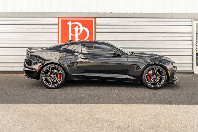 2022 Chevrolet Camaro 43
