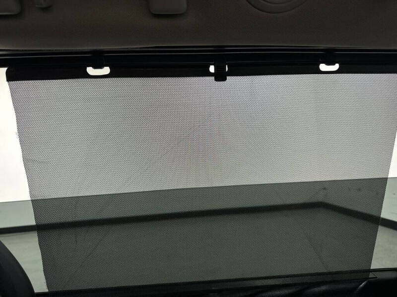 2017 Toyota Sienna SE Premium 8-Passenger