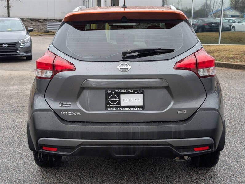 2019 Nissan Kicks SR
