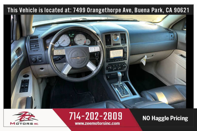 2006 Chrysler 300 SRT-8