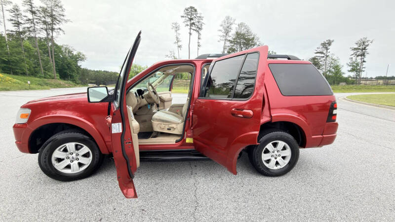 2010 Ford Explorer XLT