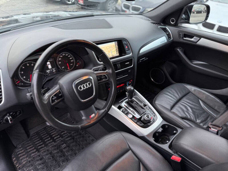 2011 Audi Q5 3.2 quattro Premium Plus