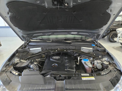 2011 Audi Q5 2.0T quattro Premium Plus