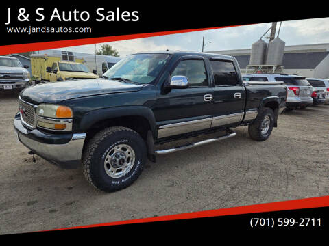 2002 GMC Sierra 1500HD for sale at J & S Auto Sales in Thompson ND