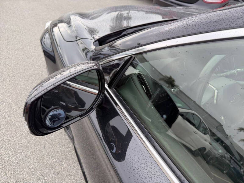 2022 Infiniti Q60 Red Sport 400