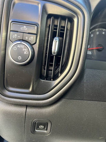 2023 Chevrolet Silverado 1500 Custom