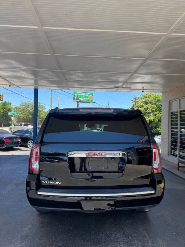 2015 GMC Yukon Denali