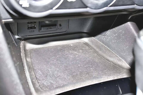 2016 Mazda MAZDA3 i Touring