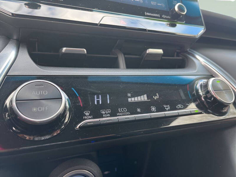 2021 Toyota Venza LE