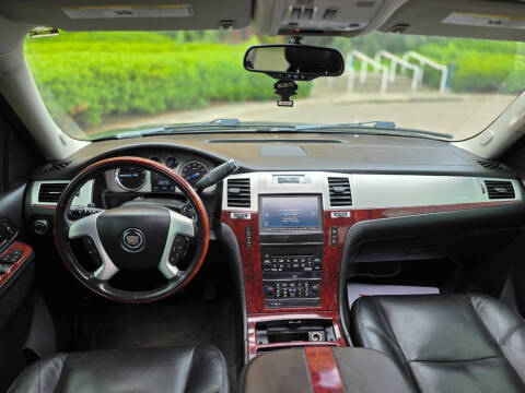 2011 Cadillac Escalade