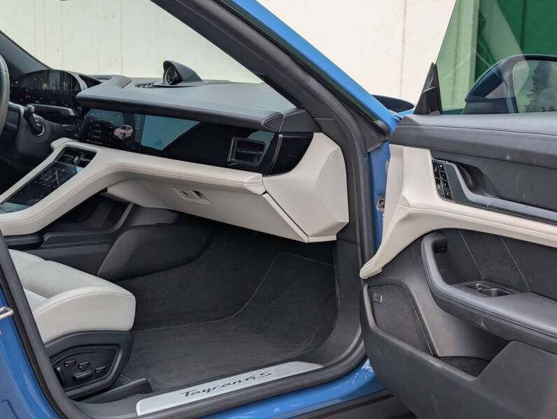 2021 Porsche Taycan 4S Cross Turismo