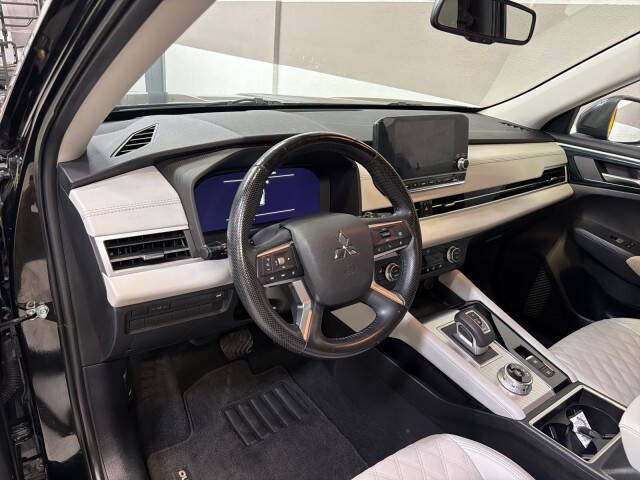 2022 Mitsubishi Outlander SEL