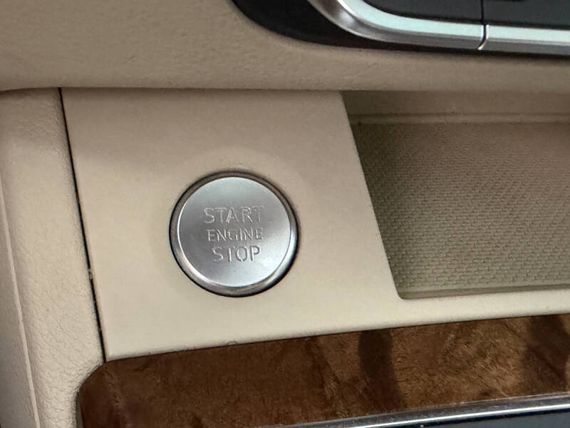 2018 Audi Q5 2.0T quattro Premium Plus