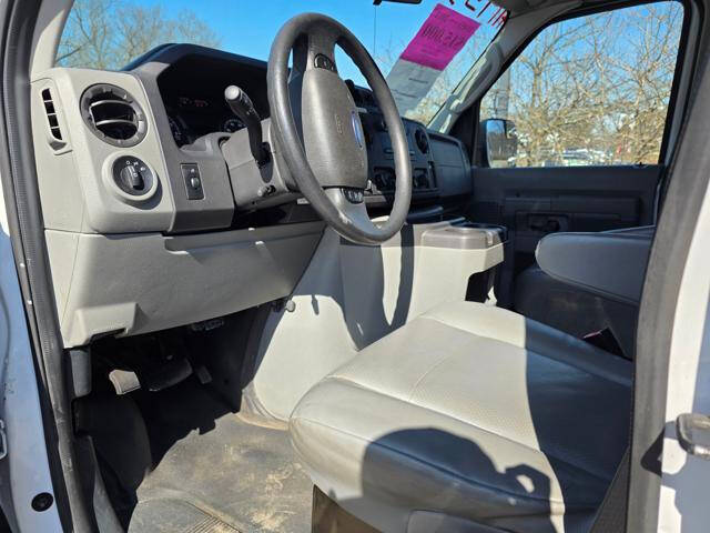 2012 Ford E-Series E-350 SD