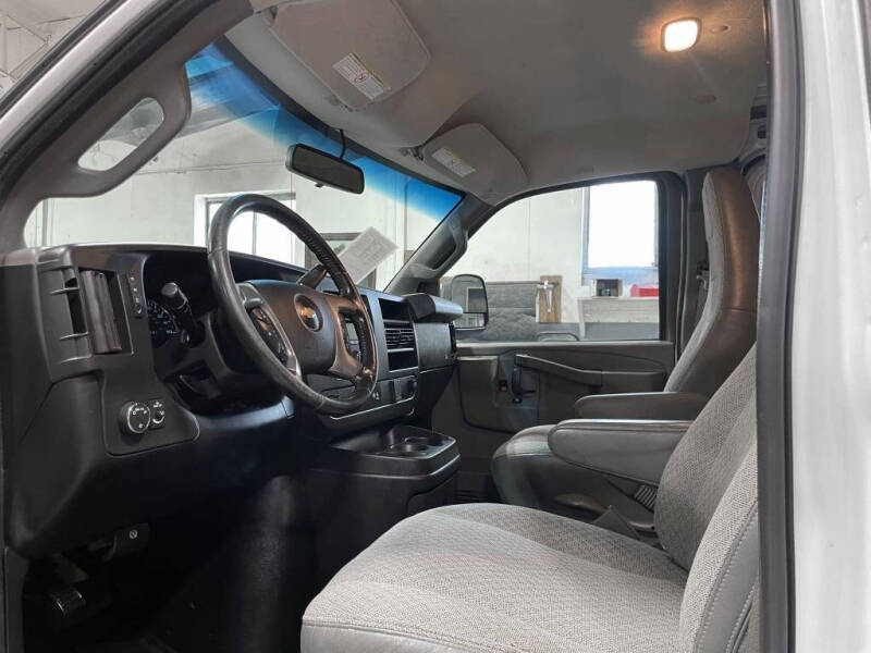 2019 Chevrolet Express 2500