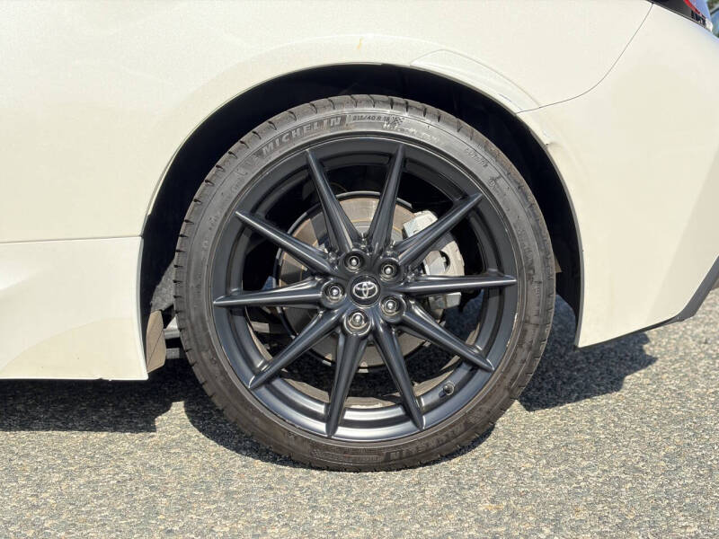 2023 Toyota GR86 Premium