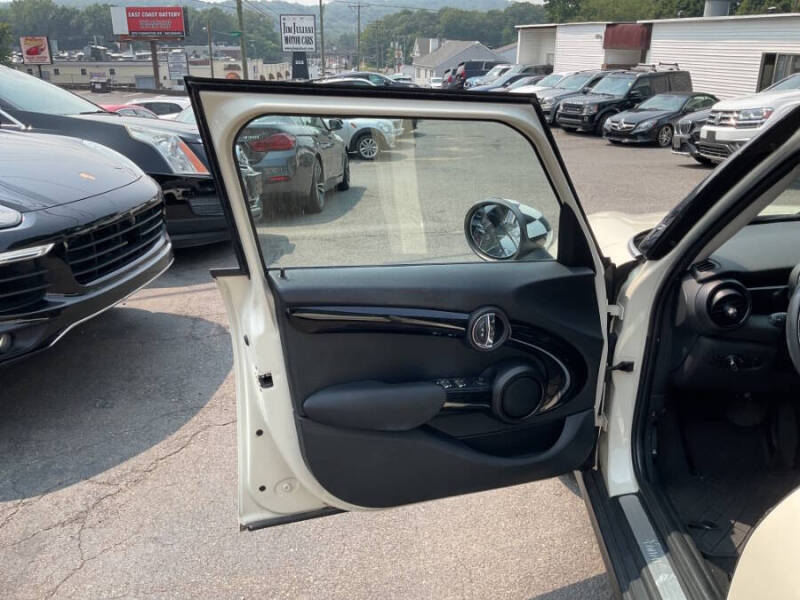 2019 MINI Hardtop 4 Door Cooper