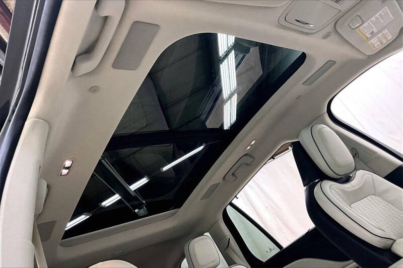 2022 Lincoln Aviator Black Label